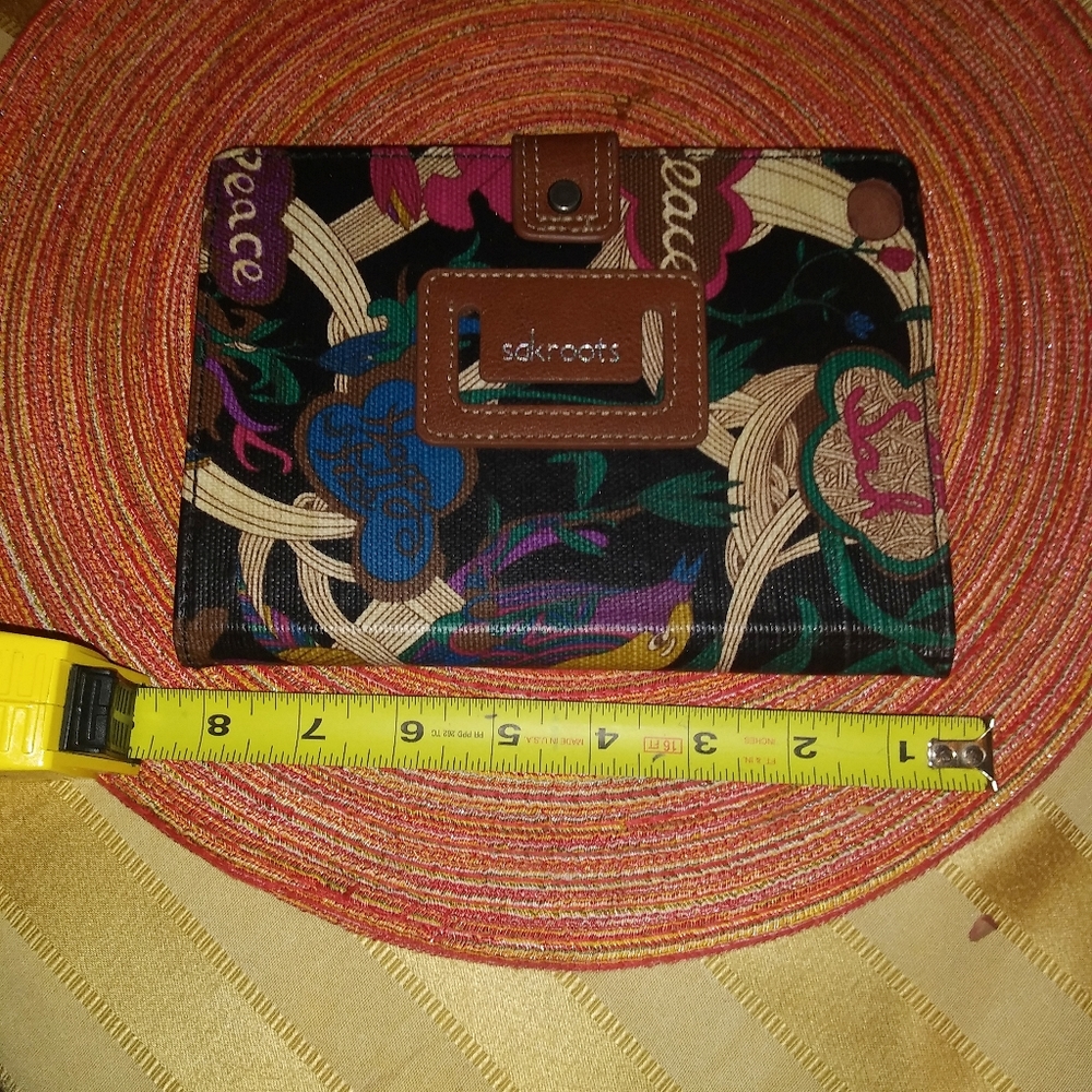 Sak roots kindle or ipad cover